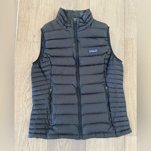Patagonia Black Quilted Vest Medium EUC
